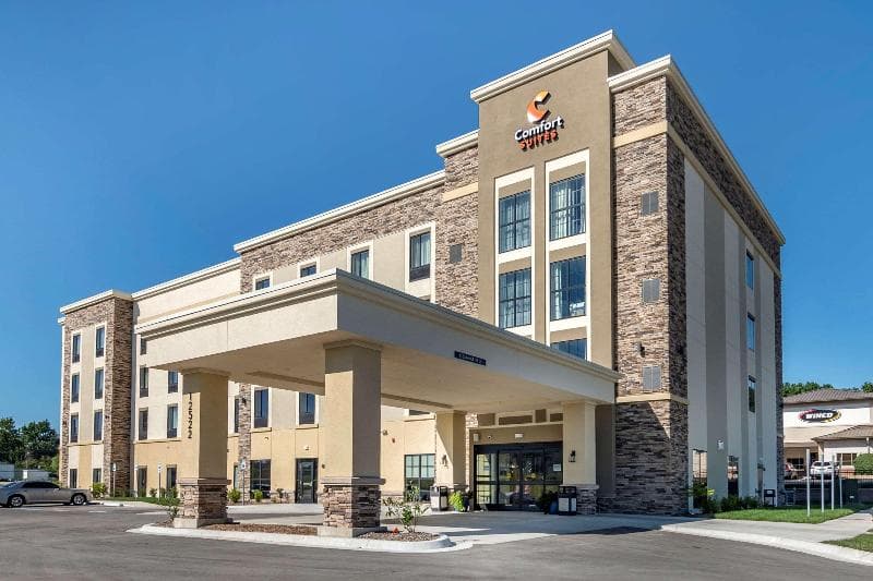 Comfort Suites Grandview - Kansas City 4
