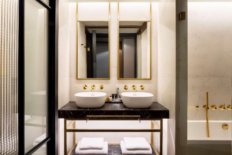 Radisson Collection Hotel, Gran Vía Bilbao 4