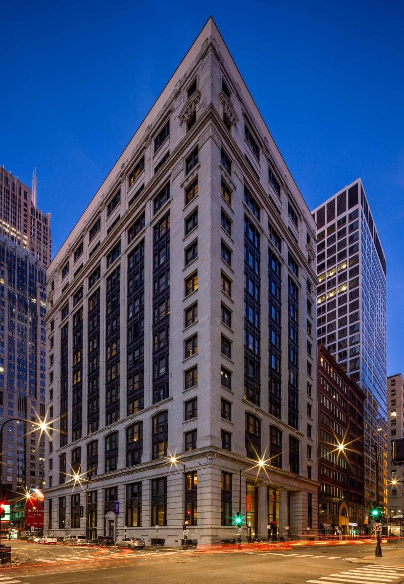 Canopy by Hilton Chicago Central Loop photo 1