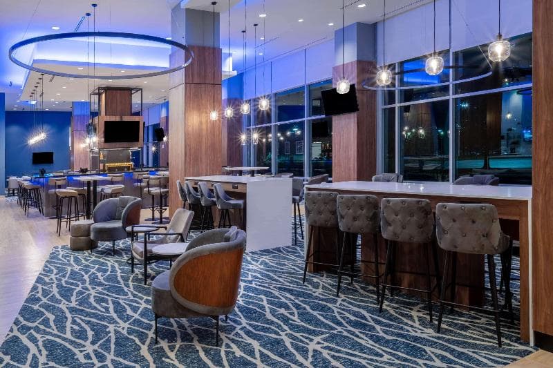La Quinta Inn & Suites by Wyndham Nashville Downtown/Stadium 5
