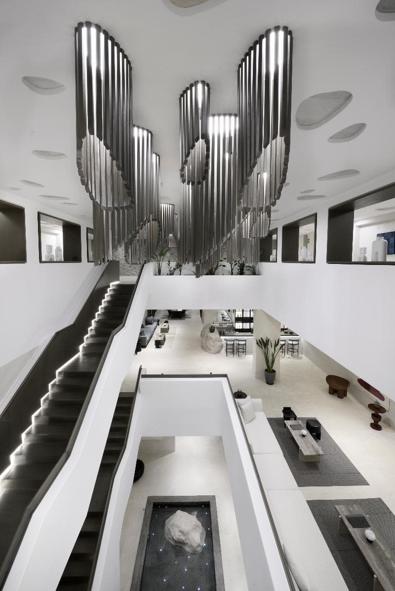 Aeonic Suites And Spa 3