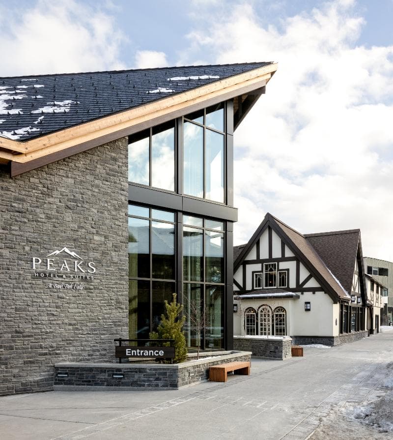 Peaks Hotel and Suites photo 1