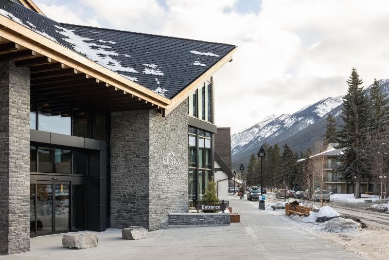 Peaks Hotel and Suites 2