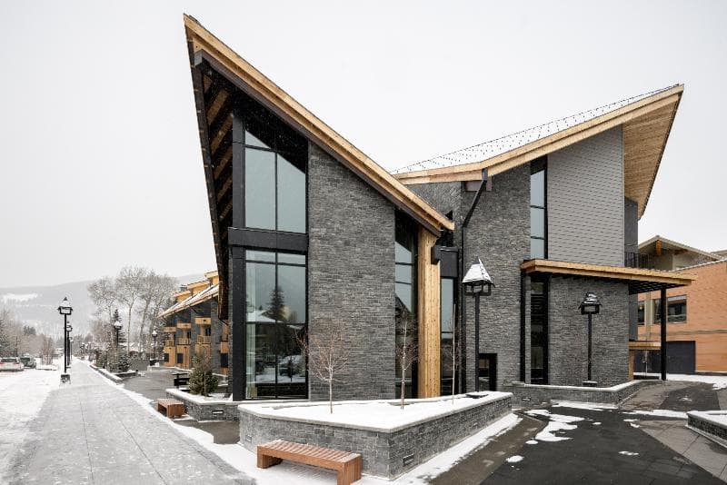 Peaks Hotel and Suites 5