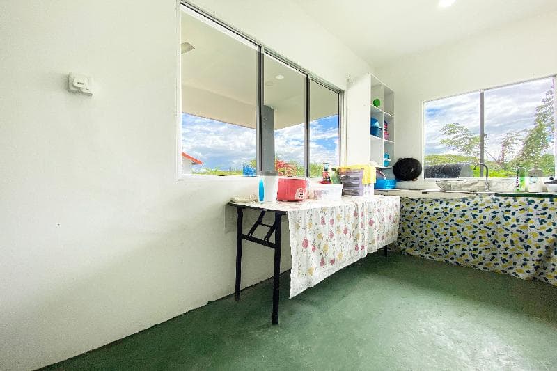 Oyo 90230 Dh Residence main