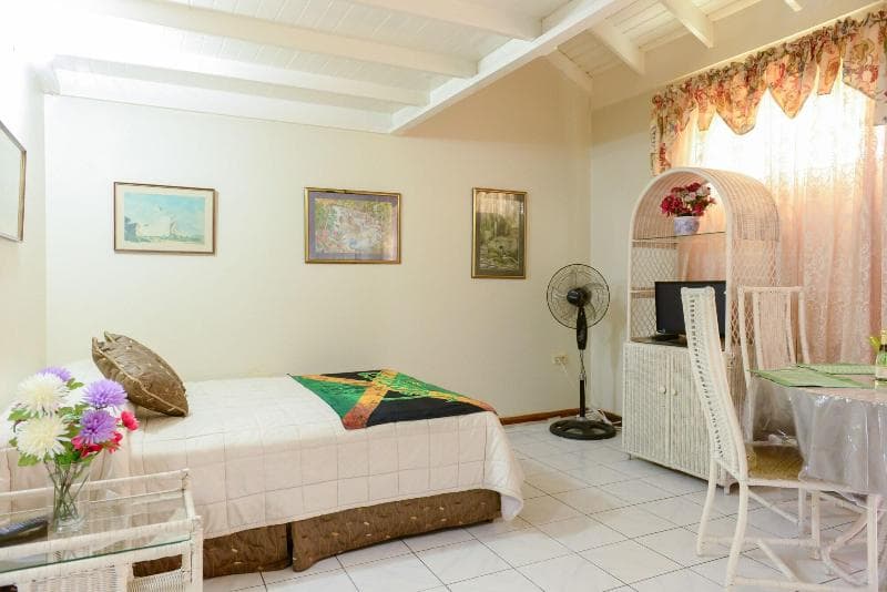 Sandcastles Deluxe Beach Resort 5