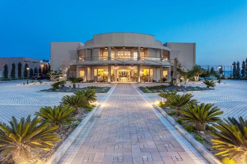 Elysian Luxury Hotel And Spa 5