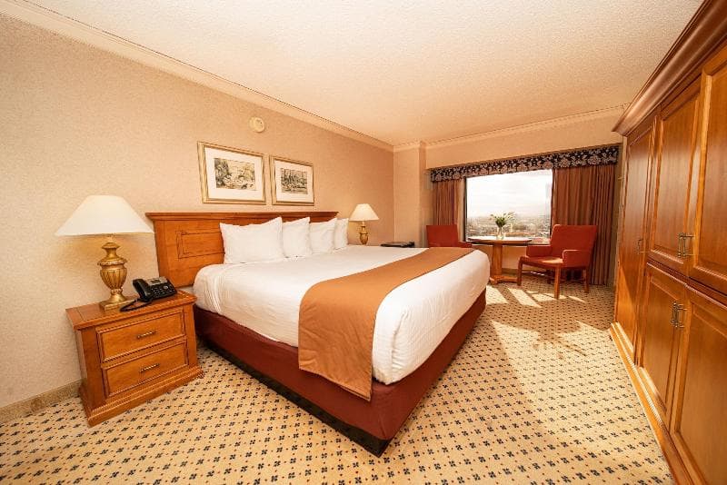 Reno Suites 4