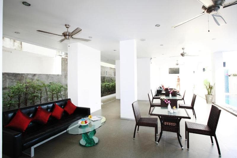 One World One Home Naiharn Hotel 3