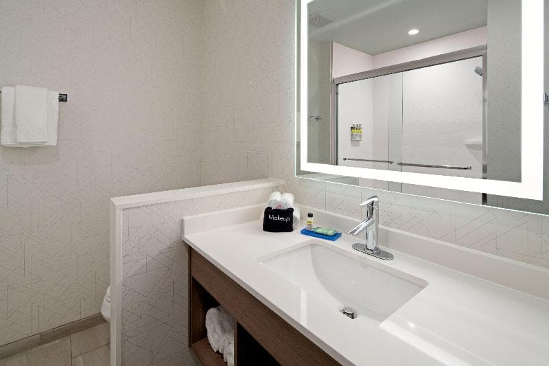 Holiday Inn Express & Sts Palm Desert - Millennium 3