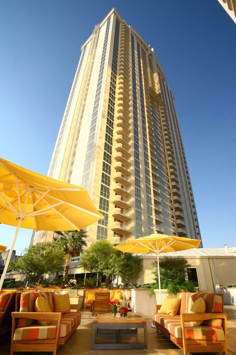 Luxury Suites International At The Signature 3