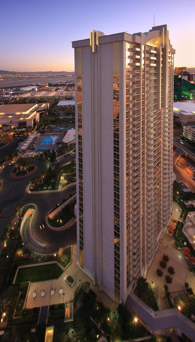 Luxury Suites International At The Signature 5