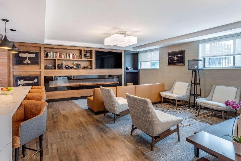 Comfort Inn JFK Airport 5
