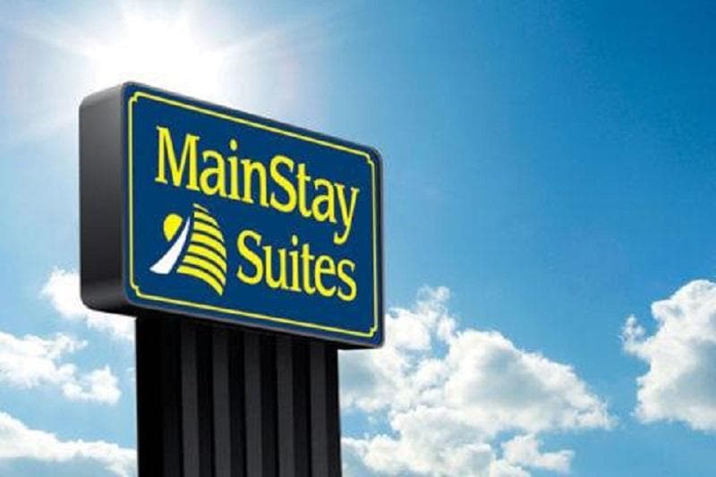 MainStay Suites Oak Brook Terrace - Chicago 2