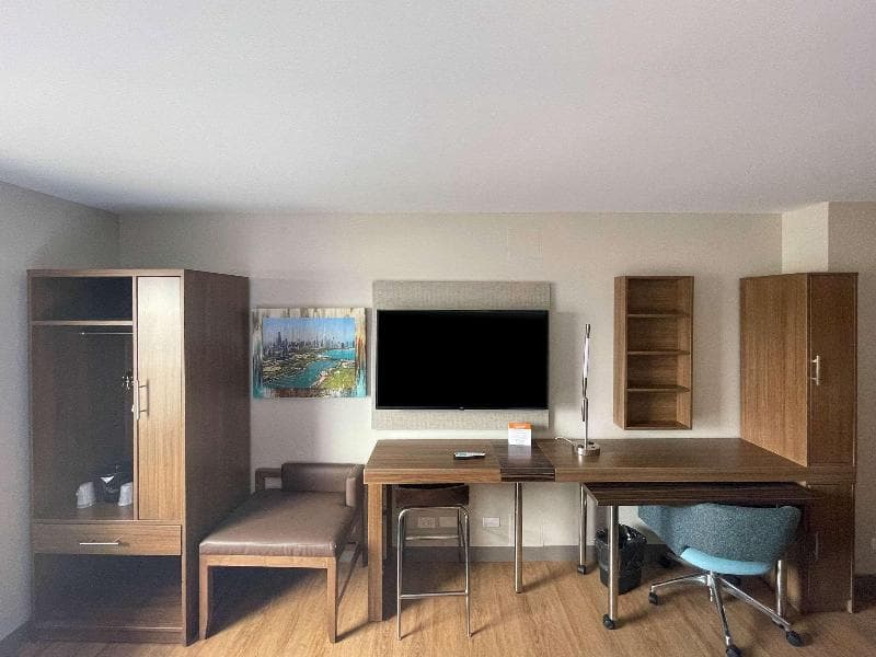 MainStay Suites Oak Brook Terrace - Chicago 4