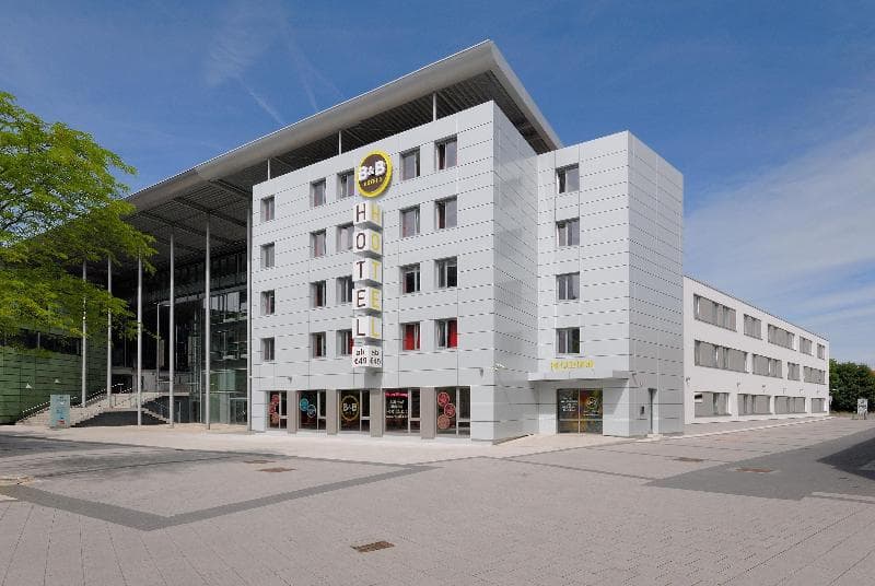B&B HOTEL Bielefeld-City 4