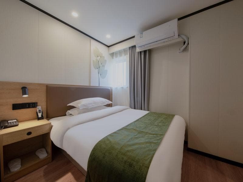 Greentree Inn Shanghai Minhang Jindu Road Express 5