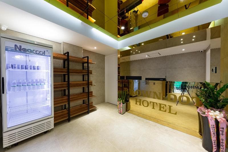 Brown-Dot Hotel Cheonan main