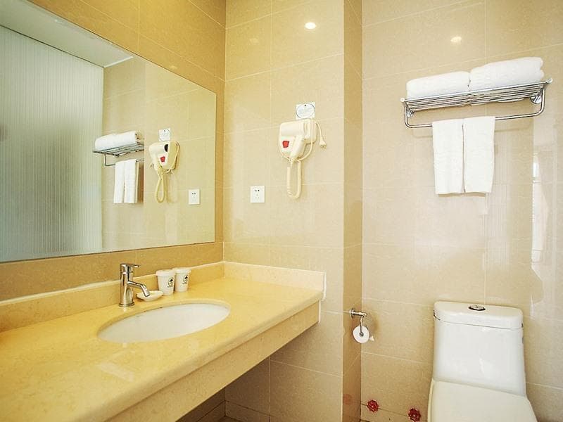 Greentree Inn Sanya Fenghuang Airport Road Hotel 5