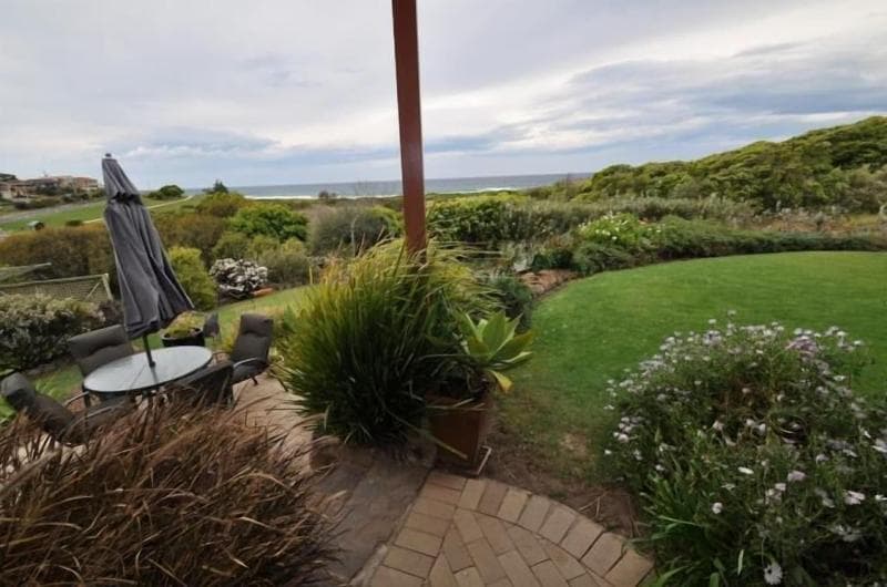 Beachfront Apartments Narooma photo 1