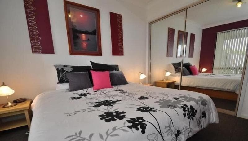 Beachfront Apartments Narooma main