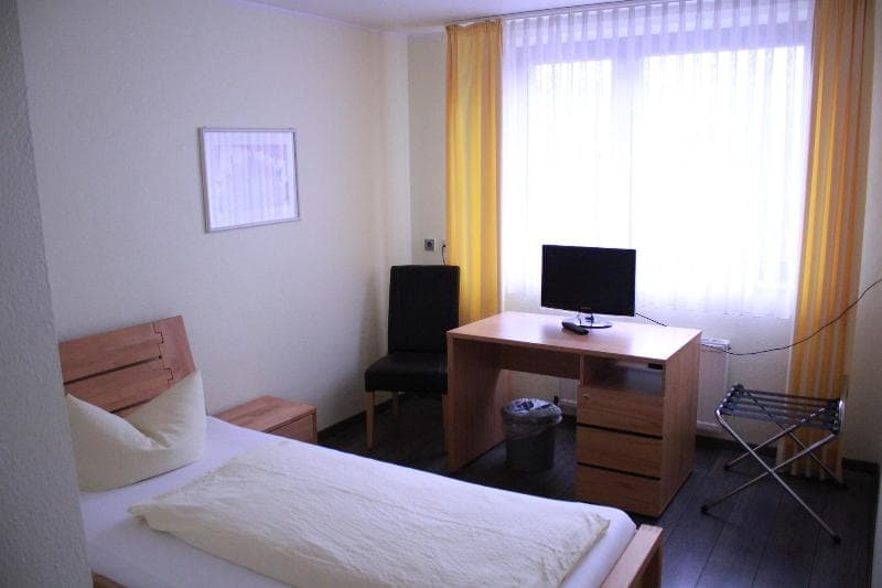 Hotel Am Schloss Broich 4