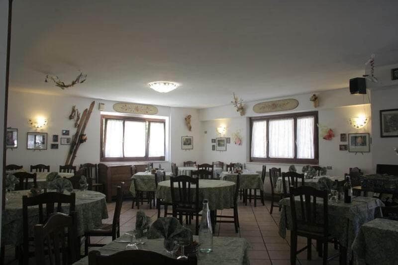 Lh Albergo Il Paradiso 5