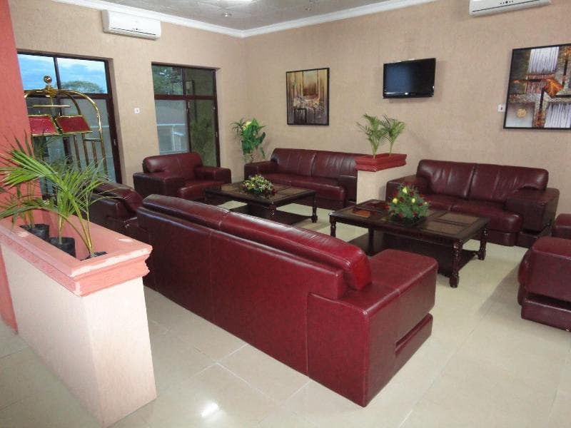 Bridgeview Hotel & Conference Centre 2