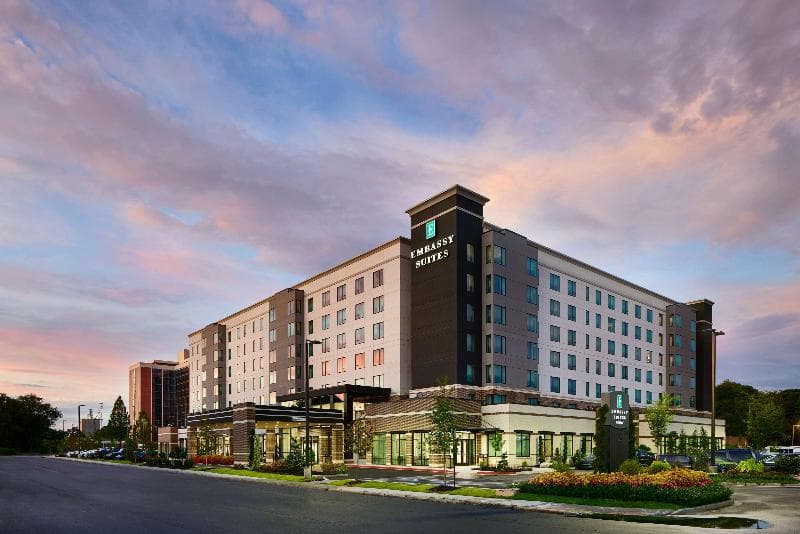 Embassy Suites by Hilton Atlanta Airport North 3