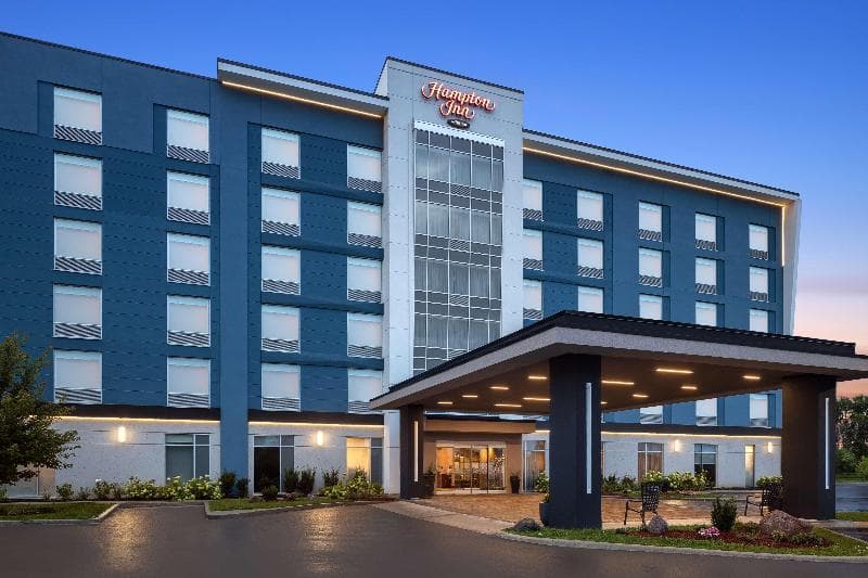 Hampton Inn by Hilton Kingston 4