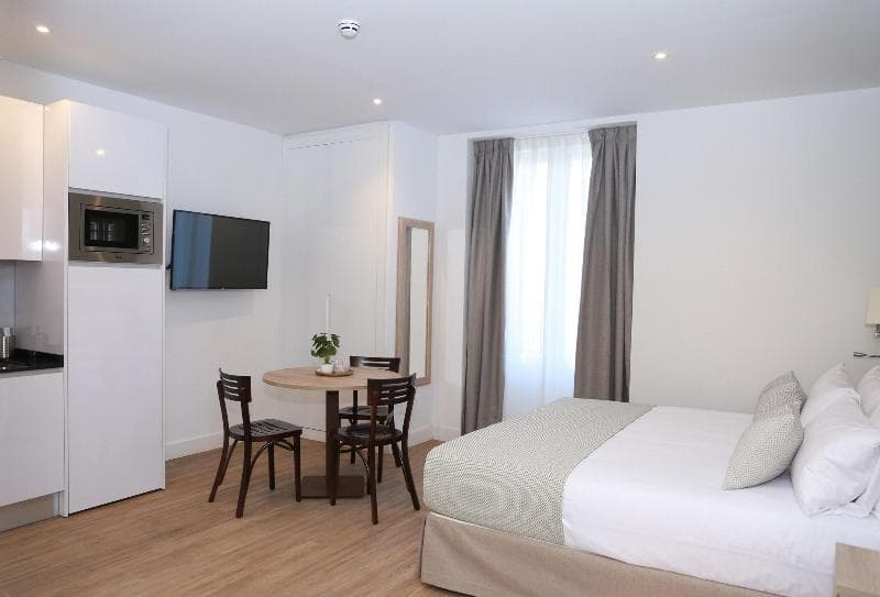 New Point Madrid Ópera City Apartments. 2