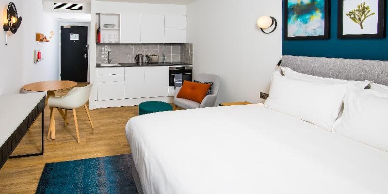 Staybridge Suites Cardiff 4