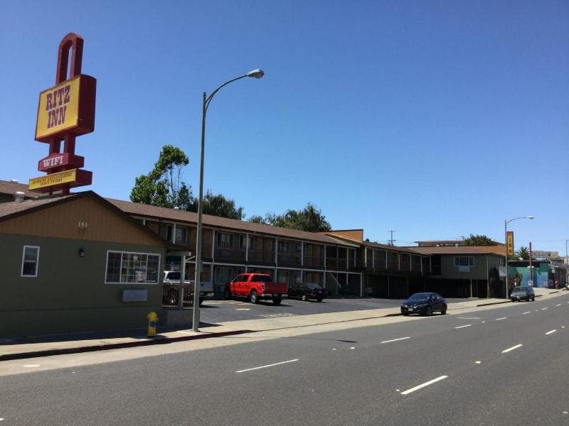 Ritz Inn 2