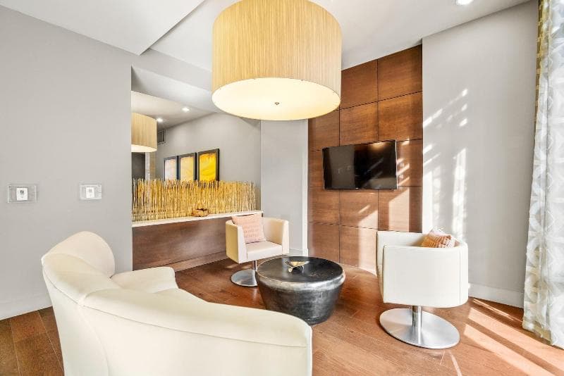 Kasa Dallas Love Field-Medical District Apts 5