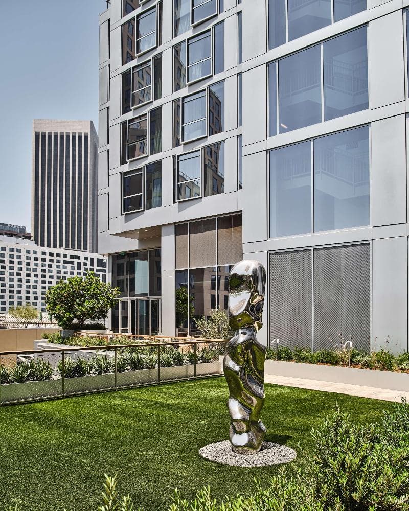 Conrad Los Angeles 3