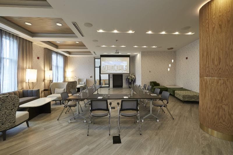 Bloom Mississauga, Tapestry Collection by Hilton photo 1