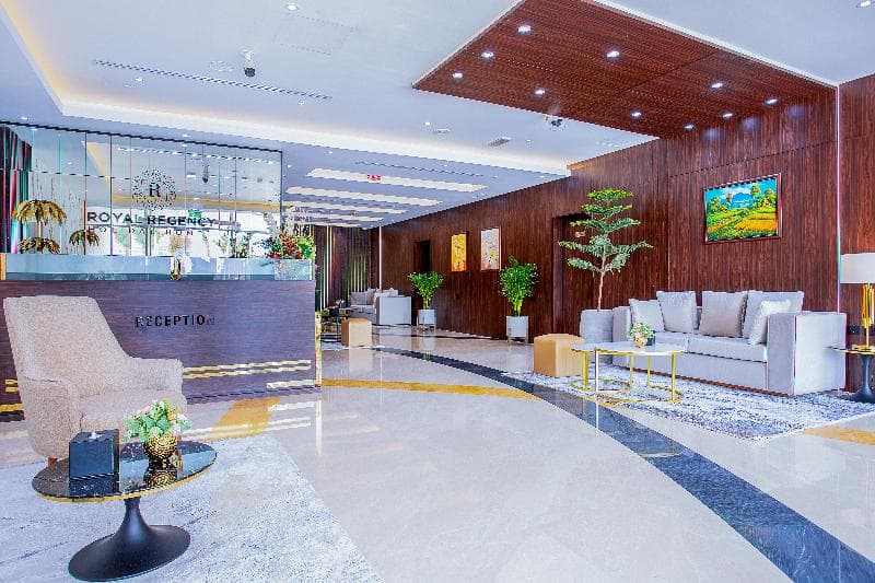 Royal Regency Suites 4