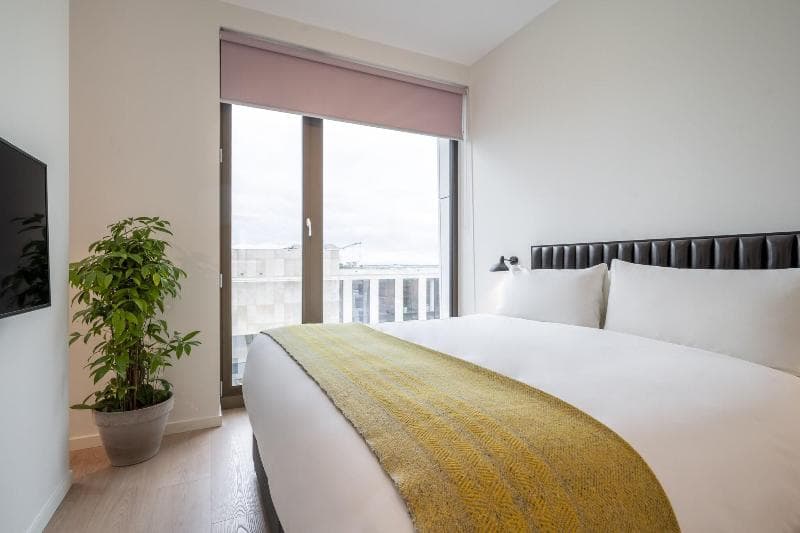 Premier Suites Plus Amsterdam 4