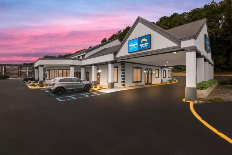 Rodeway Inn main