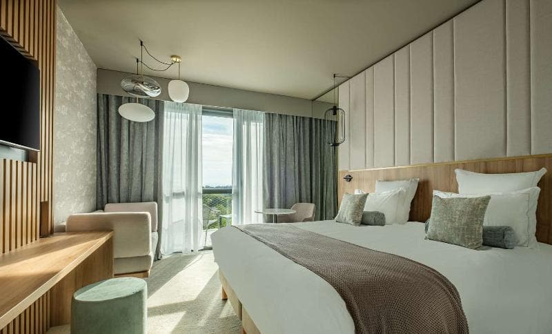 Golden Tulip Lyon Ouest Techlid - Hotel & Spa 4