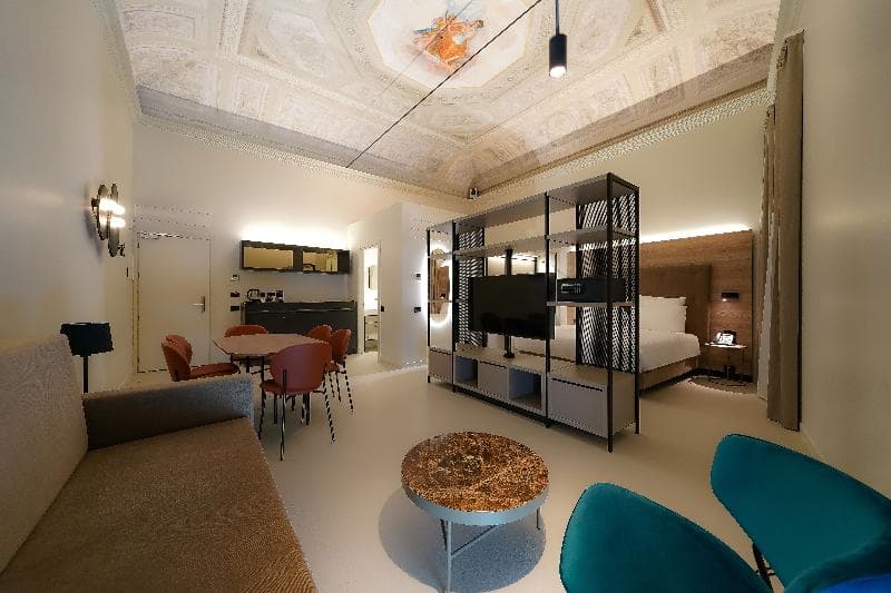 Bergamo Inn 21 3