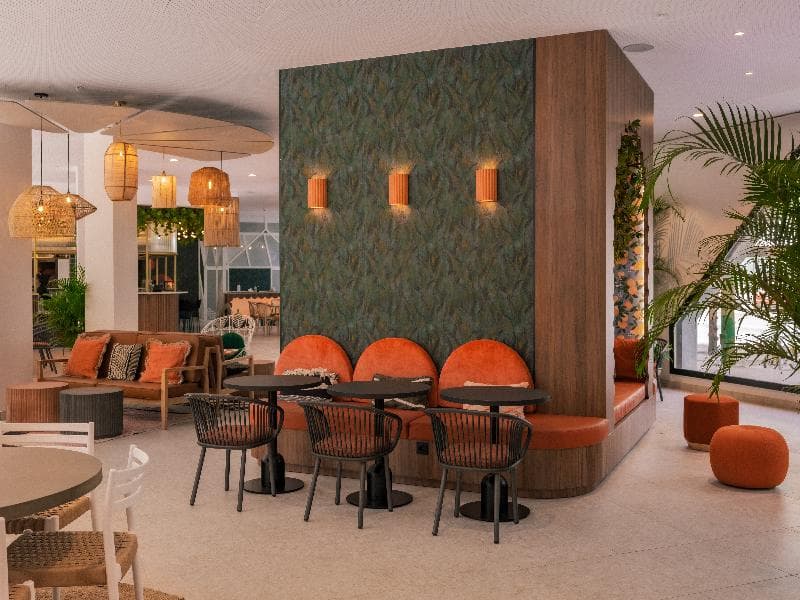 Ibis Styles Sevilla Santa Justa 4