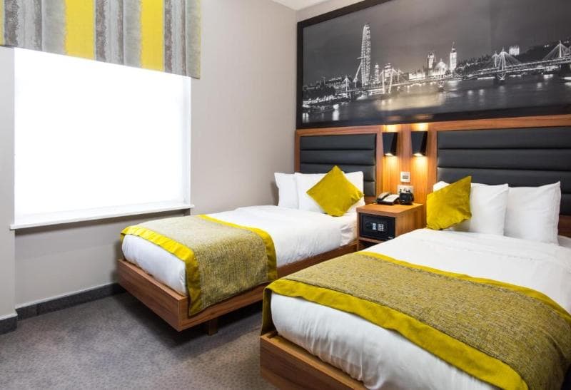 London Court Hotel 3