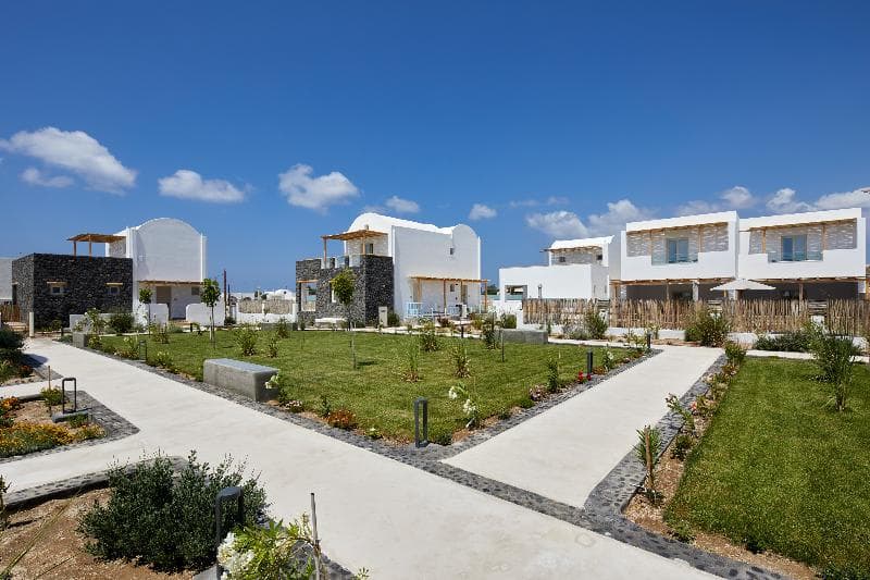 Sea Breeze Santorini Beach Resort, Curio Collection b Hilton 3
