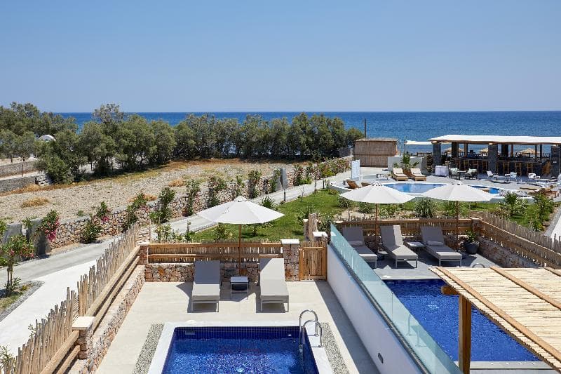 Sea Breeze Santorini Beach Resort, Curio Collection b Hilton 4