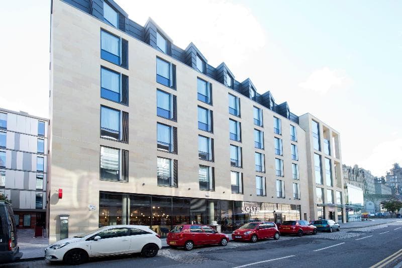 Premier Inn Edinburgh Royal Mile photo 1