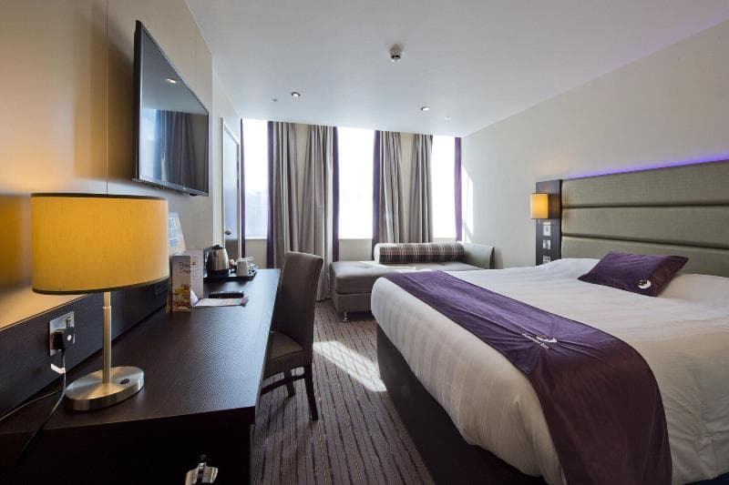 Premier Inn London Farringdon (Smithfield) Hotel 2
