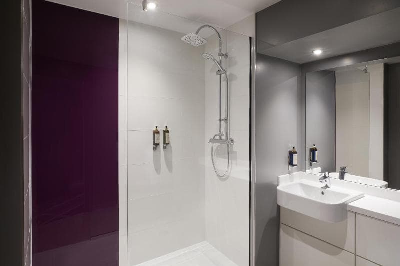 Premier Inn London Leicester Square 3