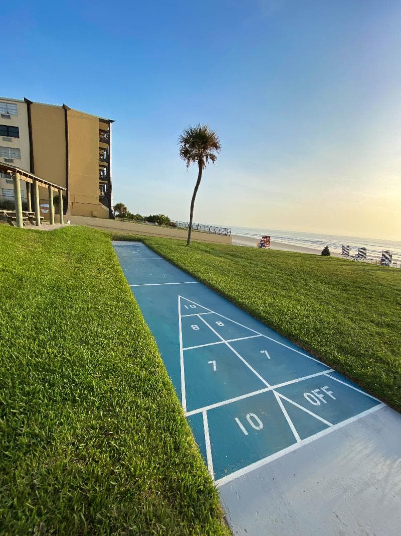 Ocean Court Beachfront Hotel (Ex Ocean Court Motel) photo 1