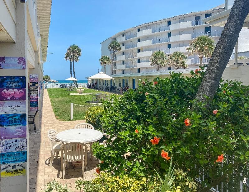 Ocean Court Beachfront Hotel (Ex Ocean Court Motel) 5